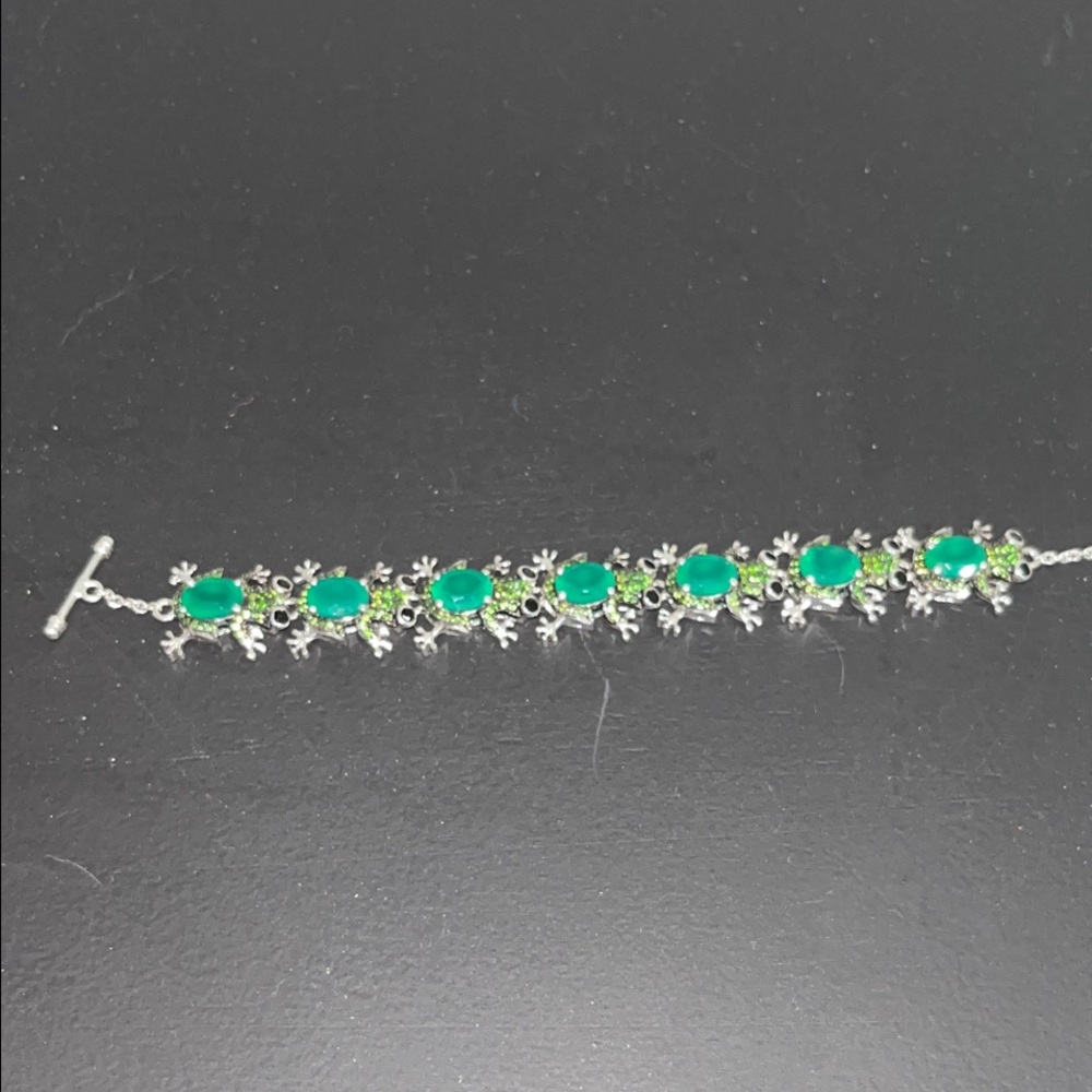 Green Onyx Frog Bracelet